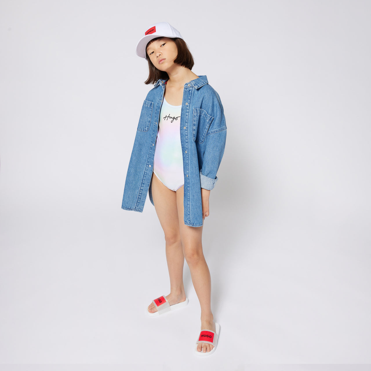 HUGO Gorra o cachucha para niño y adolescente unisex blanca aplicación logo rojo