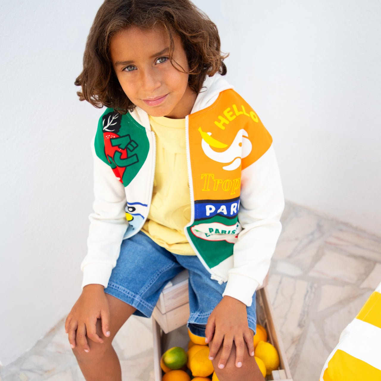 HUGO Playera para niño y adolescente amarilla logo al tono