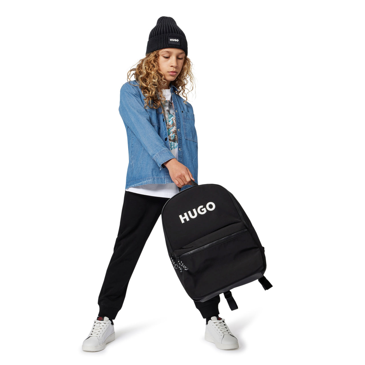 HUGO Back pack para niño y teen logo en blanco al frente