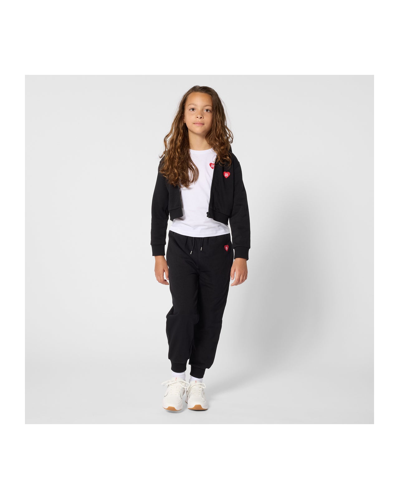 HUGO Playera para niña y teen Color blanco con logo de corazon