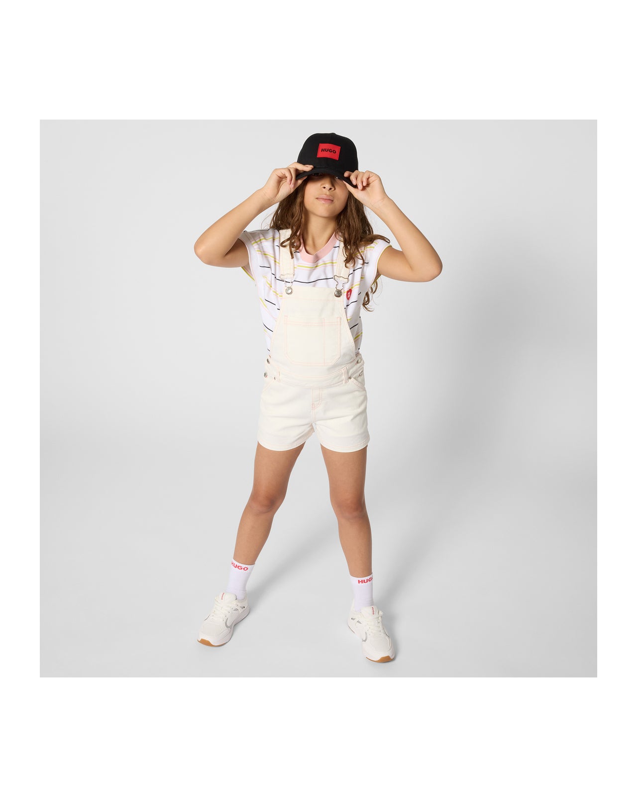 HUGO Gorro para niño y teen reversible,negro un lado otro blanco