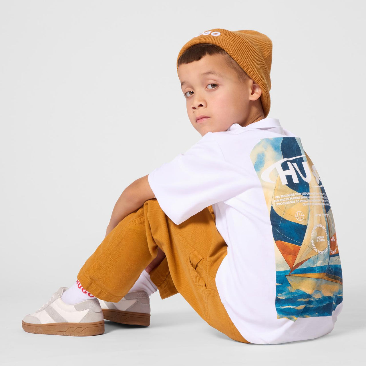 HUGO playera para niño y teen blanca pequeño logo al frente big ocean print en espalda