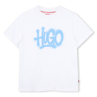 Thumbnail for HUGO playera para niño y teen unisex blanca big logo al frente