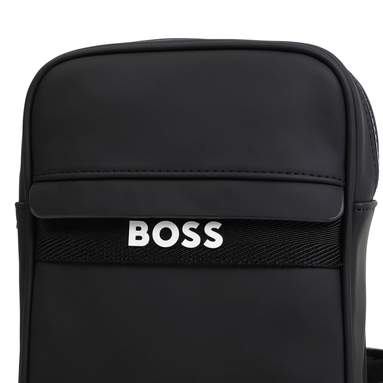 BOSS crossbody, bolsa o pasaportera para niño y adolescente color negro pequeño logo Boss blanco