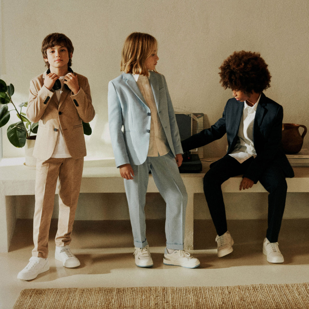 BOSS traje para niño y adolescente azul marino