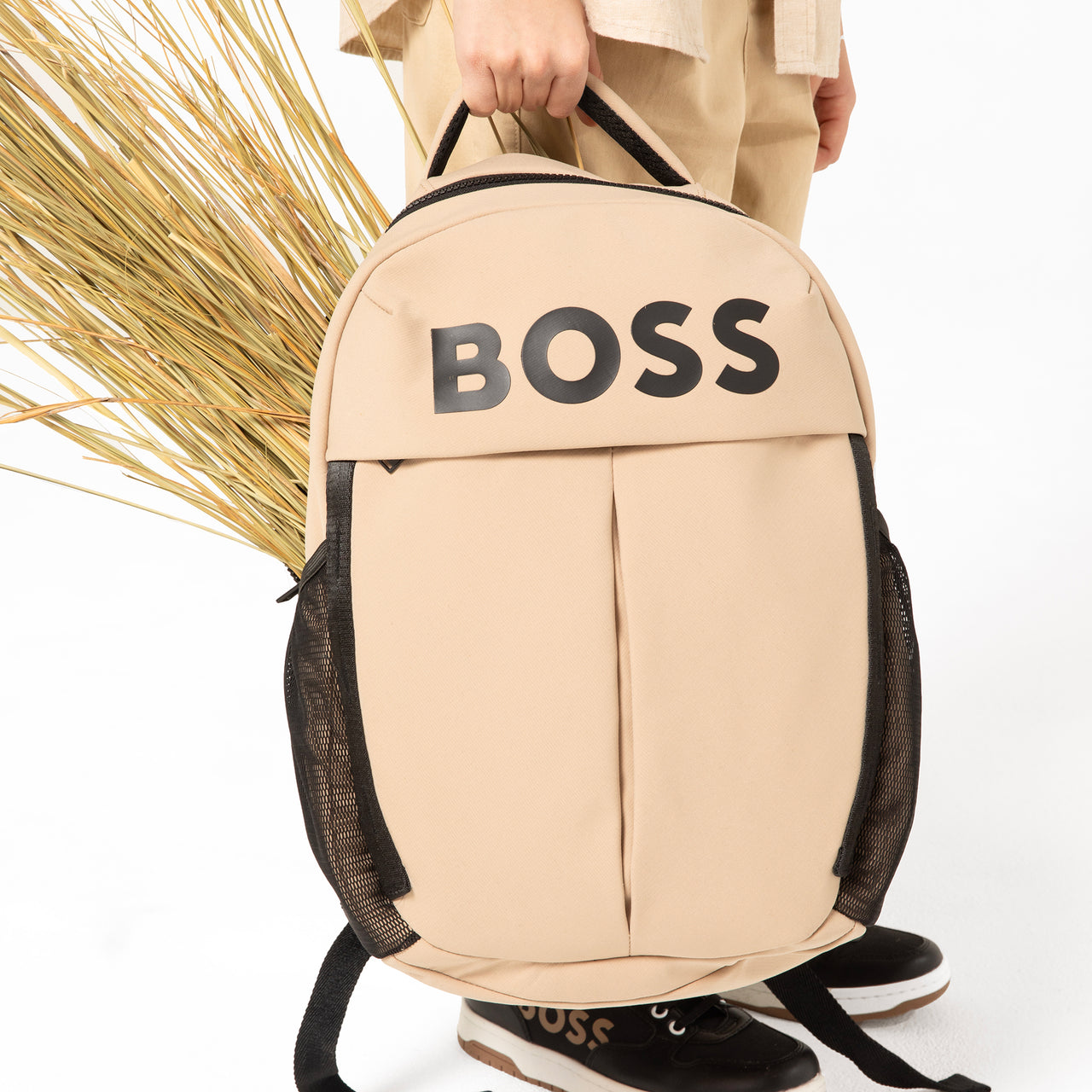 BOSS Backpack o mochila para niño y adolescente color beige y negro
