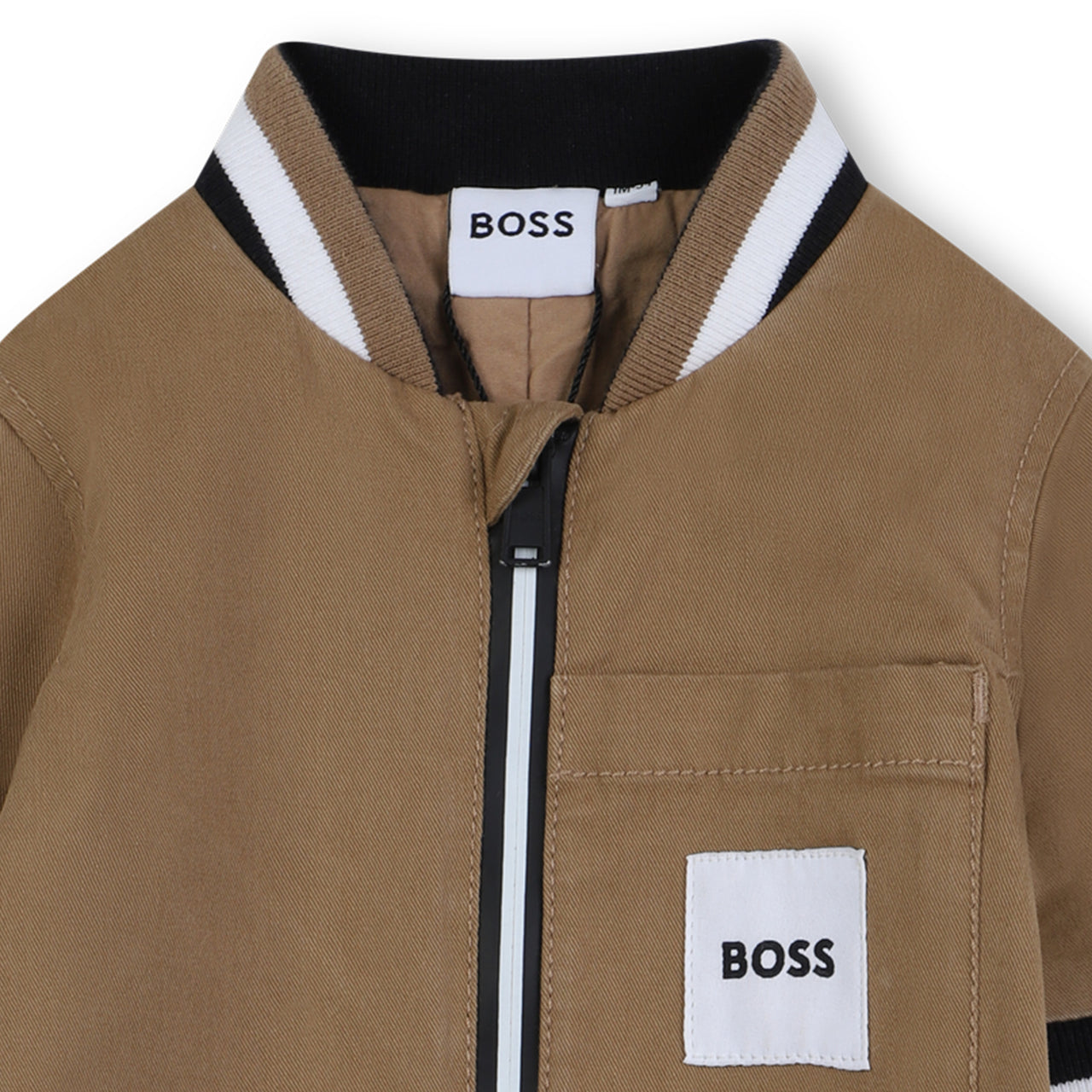 Boss enterito casual para bebe color cafe