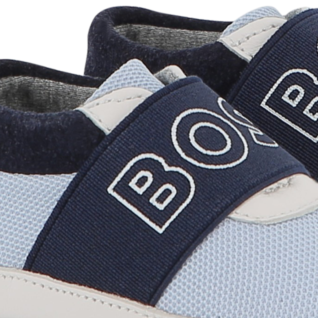 BOSS Zapatito para bebe color azul marino con borrega