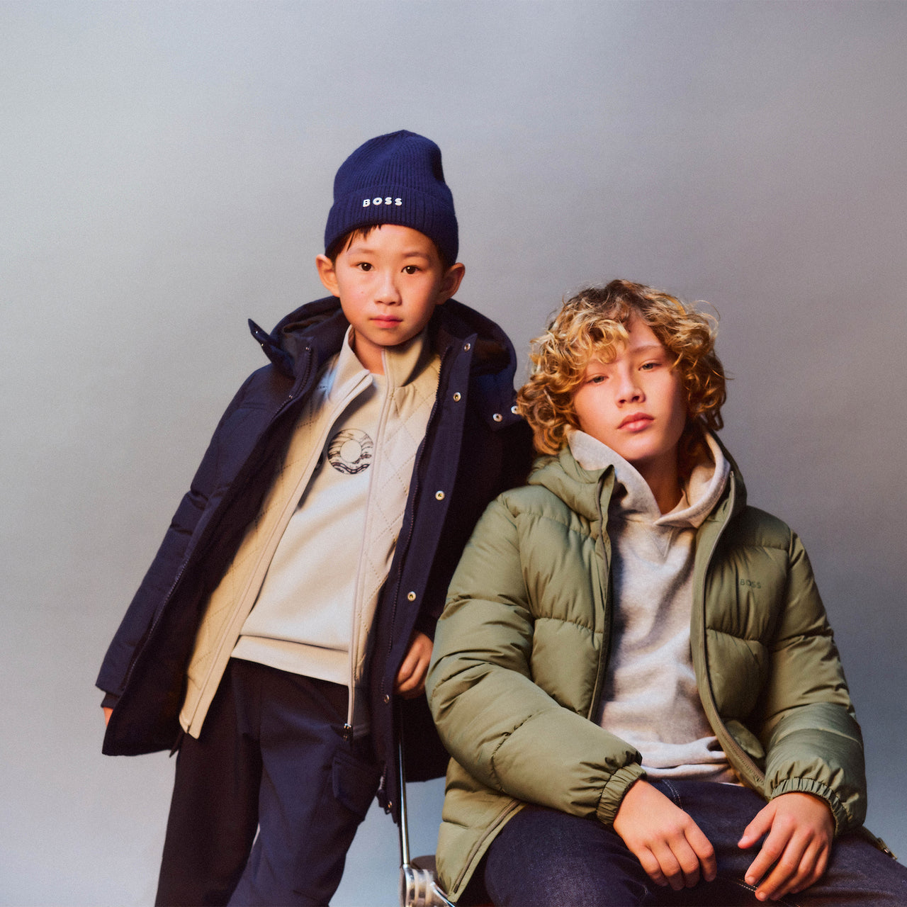 BOSS Gorro para frio para niño y teens color azul marino pequeño  logo al frente