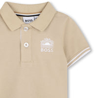 Thumbnail for BOSS Set de polo beige bordada y short para bebe