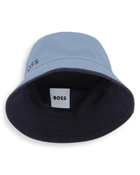 Thumbnail for BOSS Gorro para bebe reversible azul claro y marino por el otro lado
