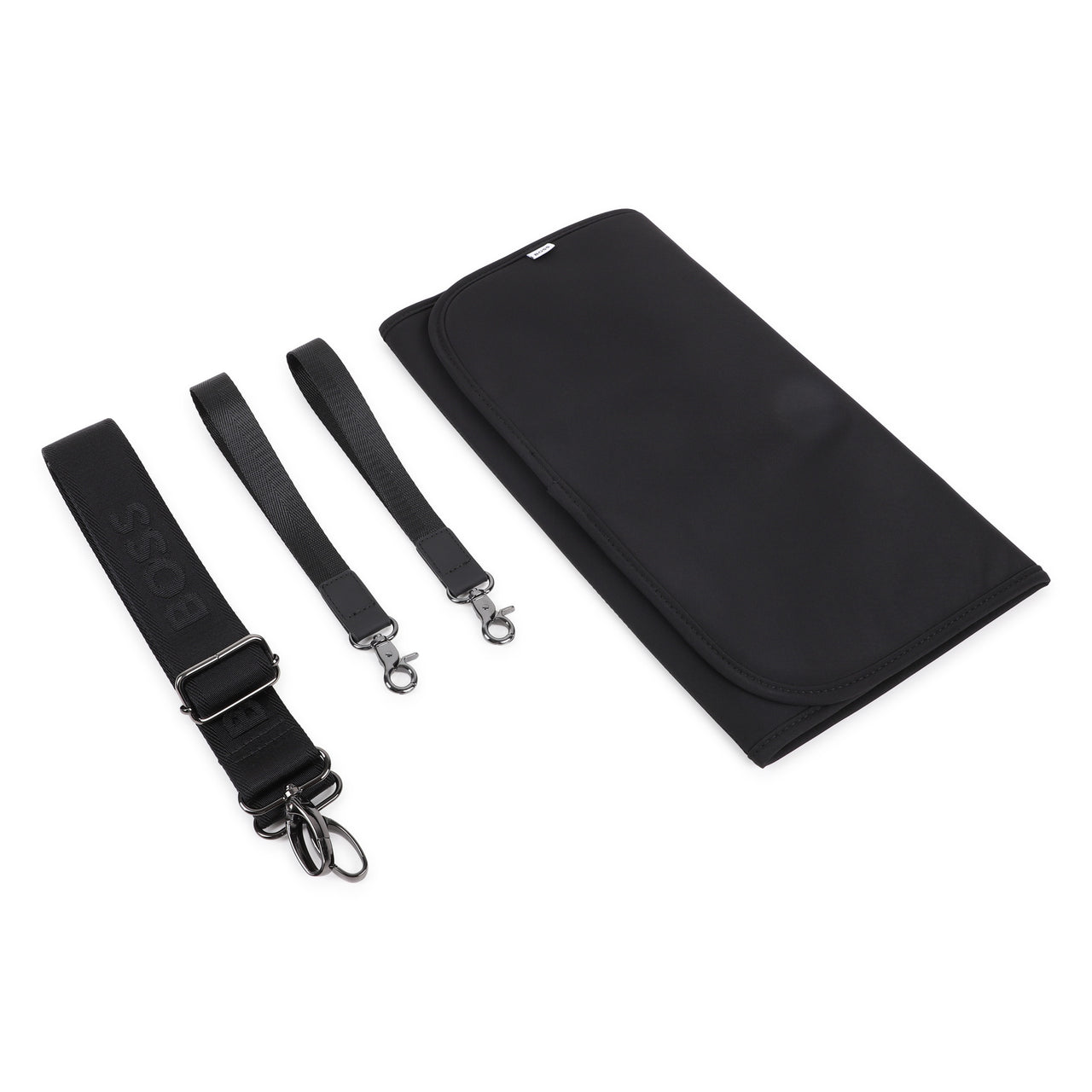 BOSS Pañalera con accesorios, ajustable, color negro con llavero peluche osito